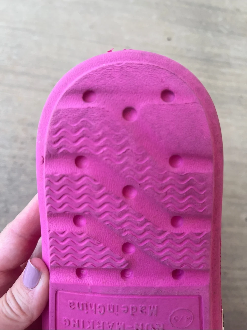 Hello Kitty Girl’s Hot Pink Slide Sandals